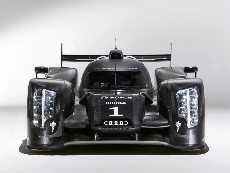  Audi R18 TDI 2011 года  (фото 27 из 77)